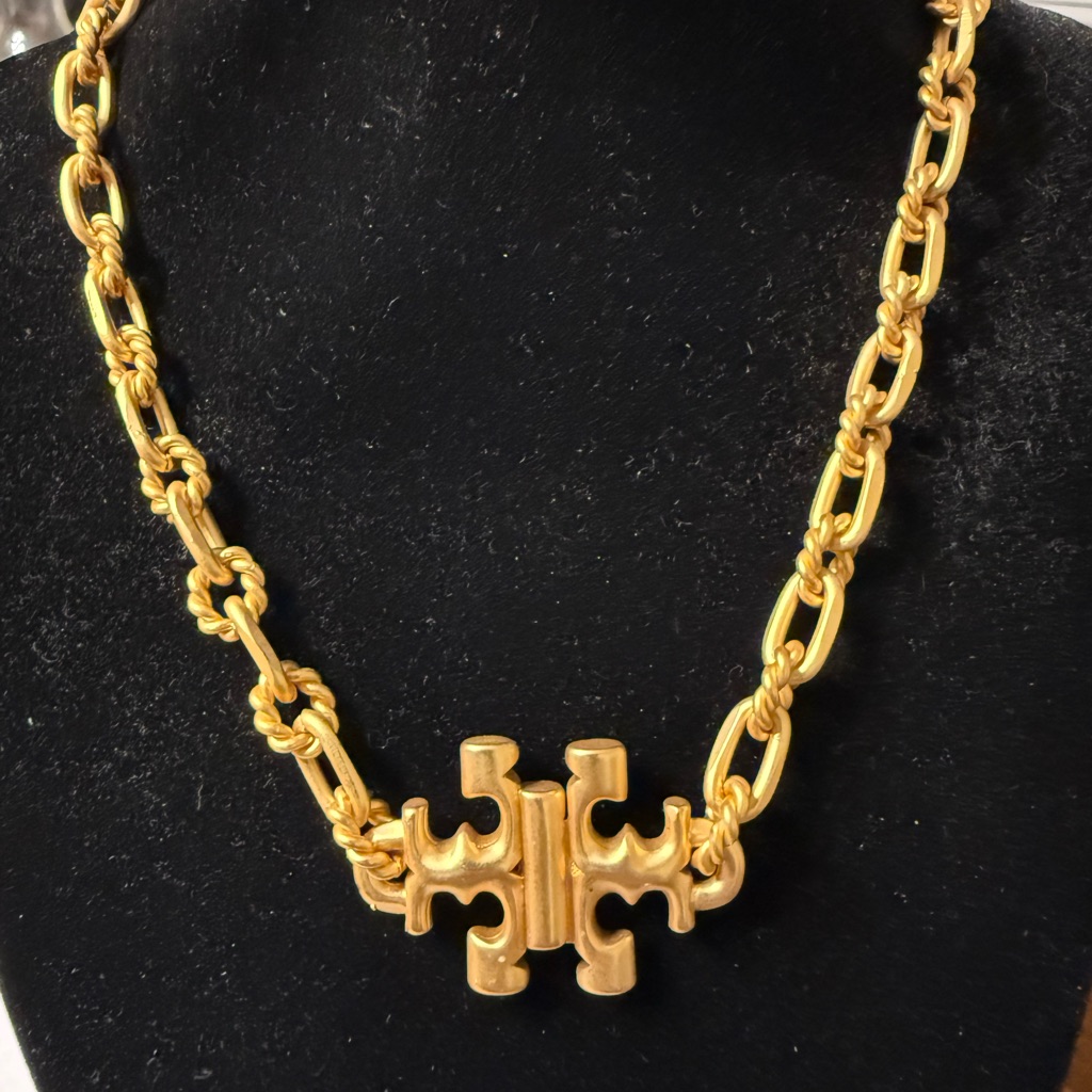 New Tory Burch Chunky Link Large Logo Statement Piece Gold Designer Necklace 63$
